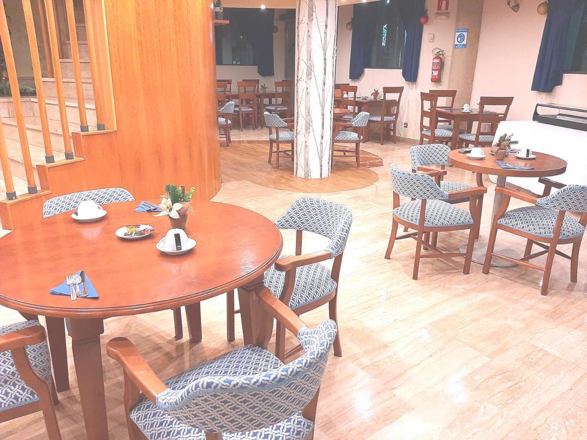 Hotel Nueva Plaza Maliaño Exteriör bild