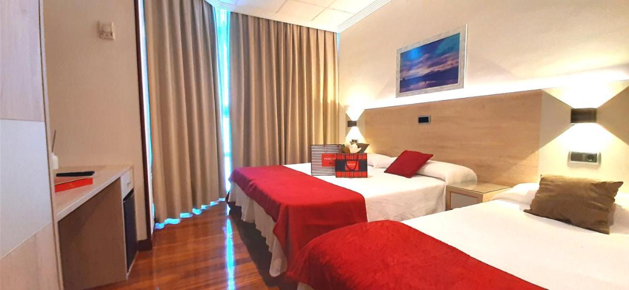 Hotel Nueva Plaza Maliaño Exteriör bild
