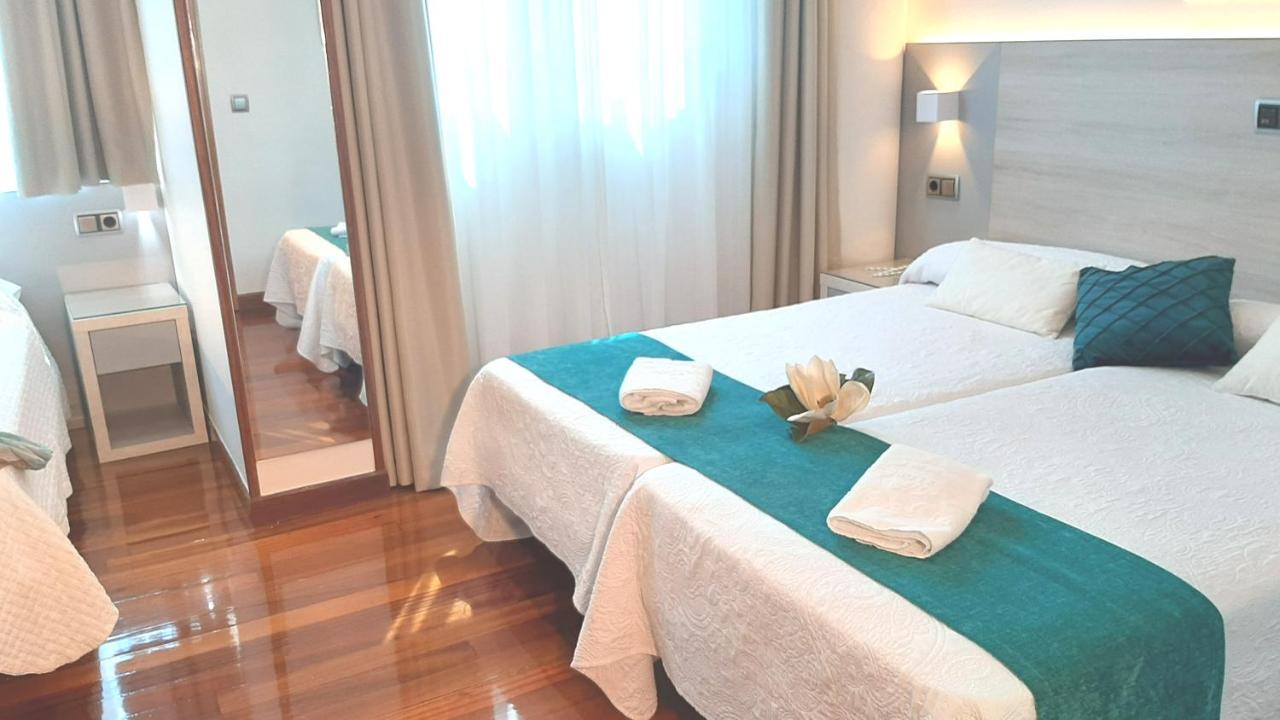 Hotel Nueva Plaza Maliaño Exteriör bild