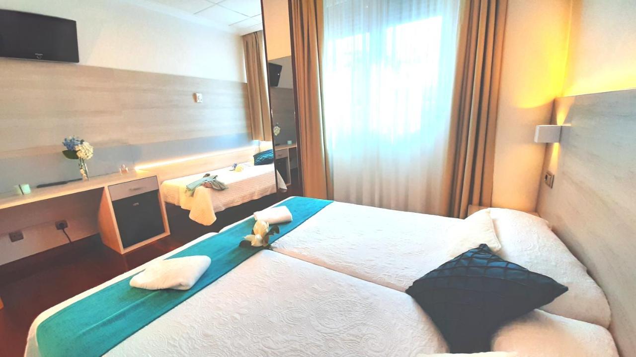 Hotel Nueva Plaza Maliaño Exteriör bild