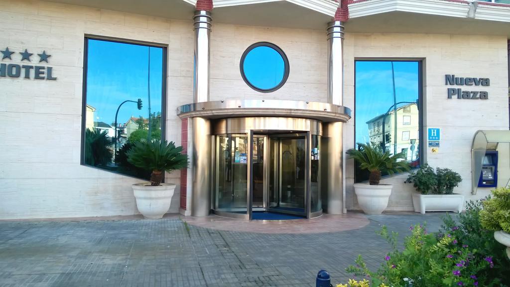 Hotel Nueva Plaza Maliaño Exteriör bild