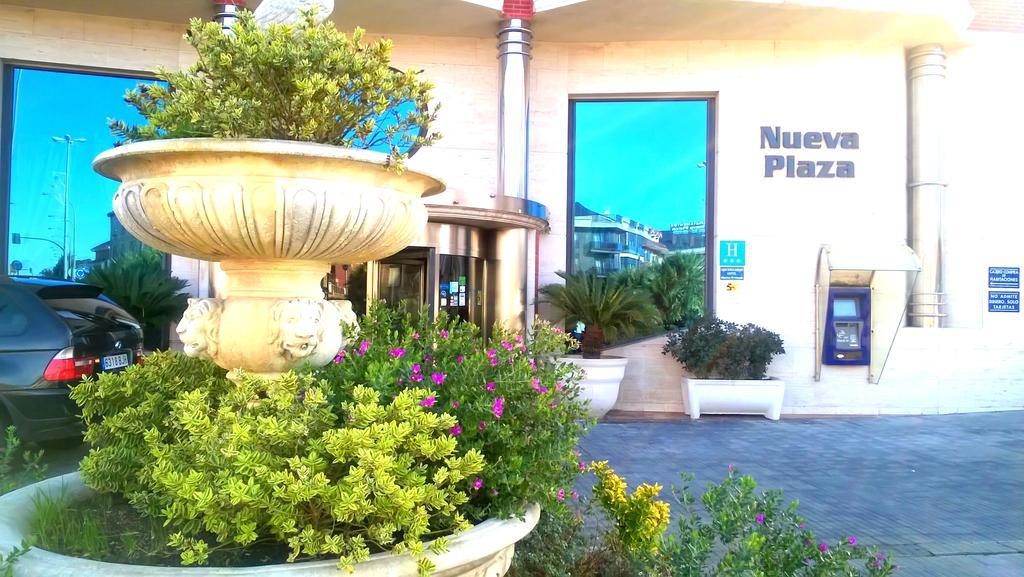 Hotel Nueva Plaza Maliaño Exteriör bild