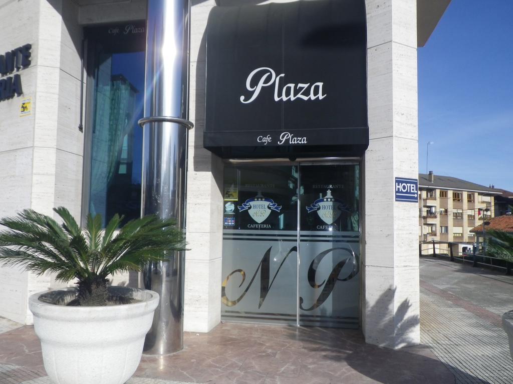 Hotel Nueva Plaza Maliaño Exteriör bild